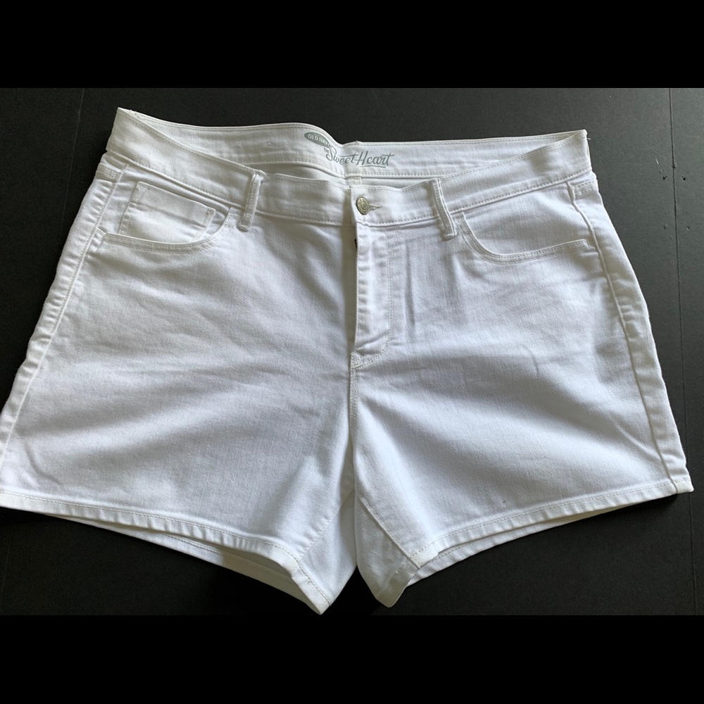 Old Navy Sweetheart Denim Shorts for Women (5").